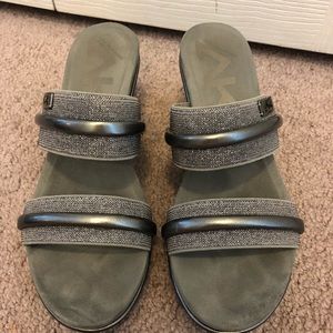 Anne Klein wedge sling 5.5